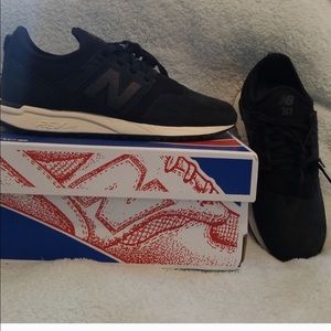 Women’s new balance 247 black